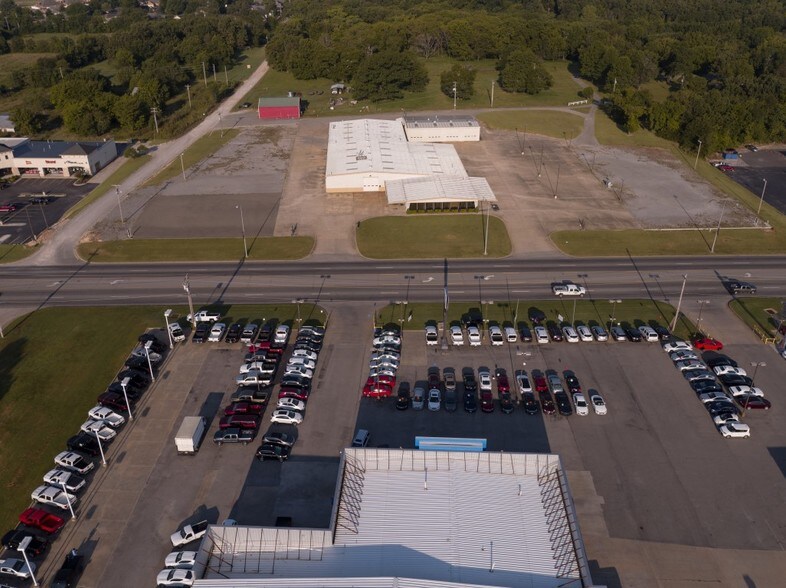 More Photos Of 3000 S Muskogee Ave, Tahlequah Industrial For Lease