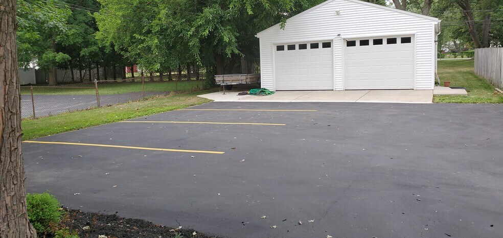 More Photos Of 3922 Seneca St, Buffalo Office For Lease