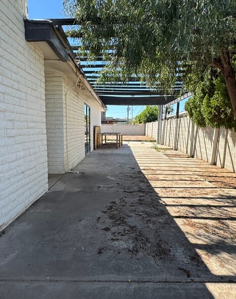 More Photos Of 2928 N 67th St, Scottsdale Storefront For Lease