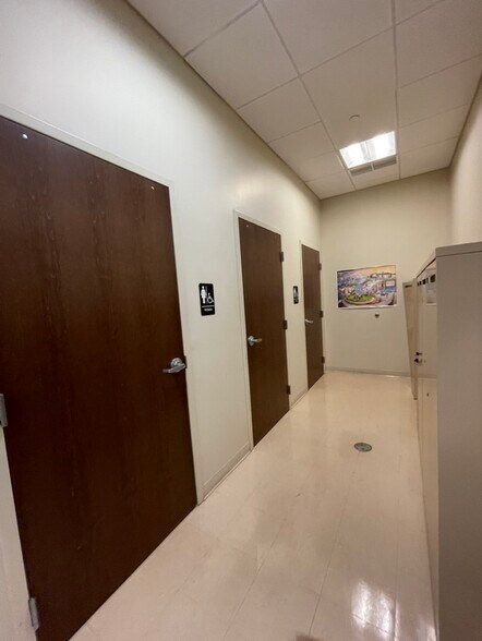 More Photos Of 84 N Plank Rd, Newburgh Storefront For Lease