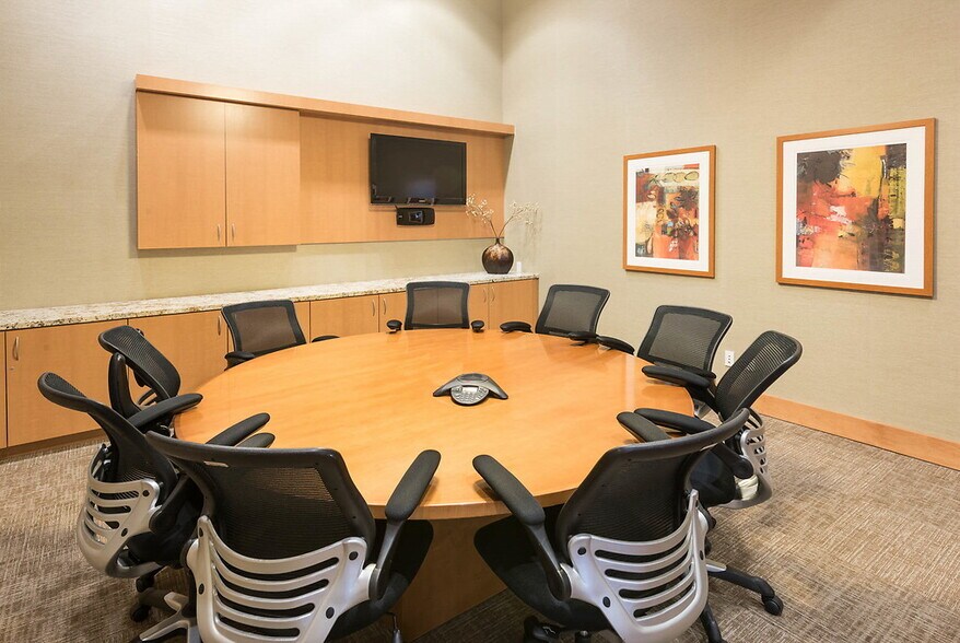 More Photos Of 100 Grand Ave, Oakland Apartments For Lease