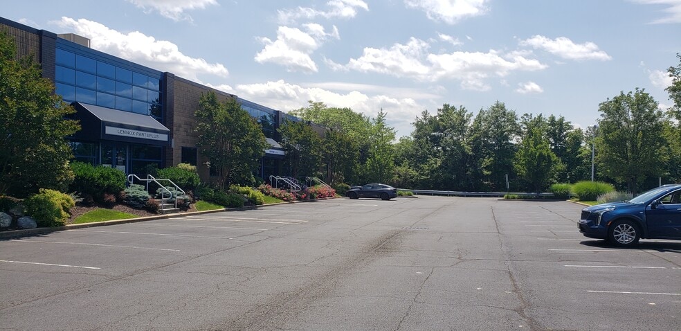 More Photos Of 3001 Hadley Rd, South Plainfield Warehouse For Lease