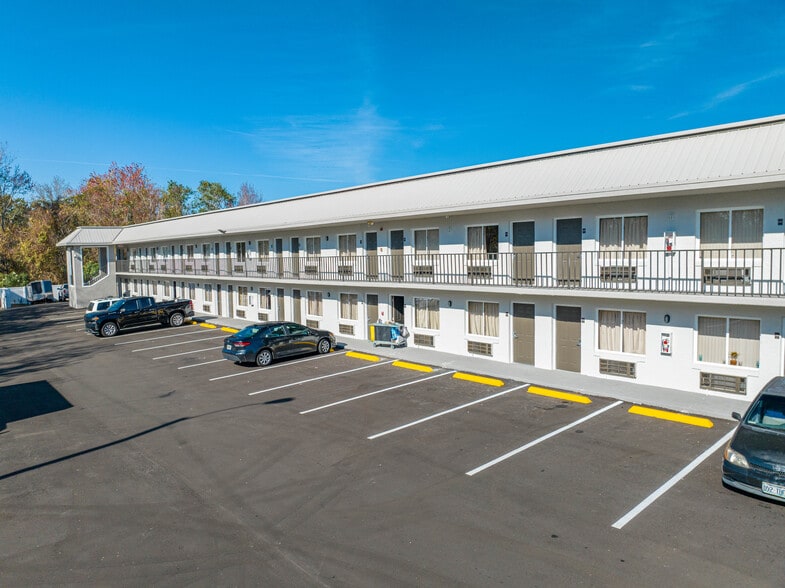 More Photos Of 4624 W Irlo Bronson Memorial Hwy, Kissimmee Hotel For Sale