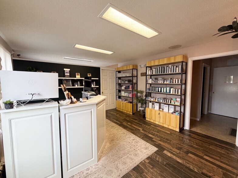 More Photos Of 175 New Britain Ave, Plainville Office Residential For Lease