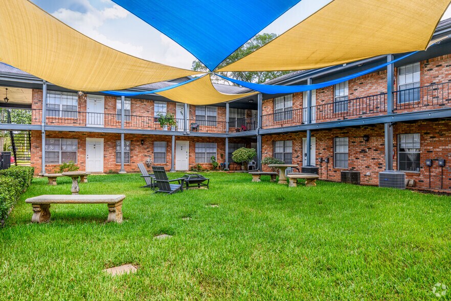 More Photos Of 3409 North St, Nacogdoches Apartments For Sale