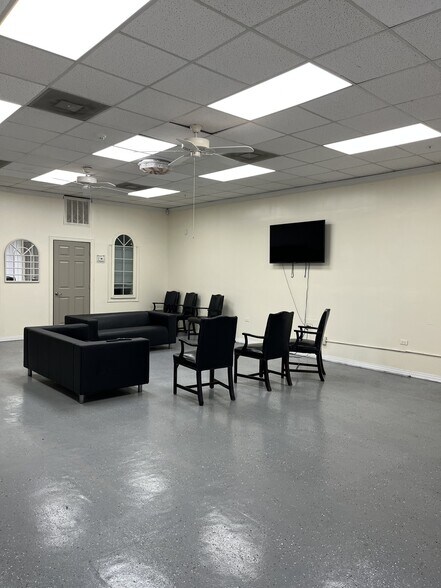 More Photos Of 6978 Main St, Lithonia Storefront Retail Office For Sale
