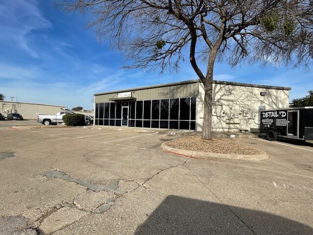 More Photos Of 1702 S State Highway 121, Lewisville Self Storage For Lease