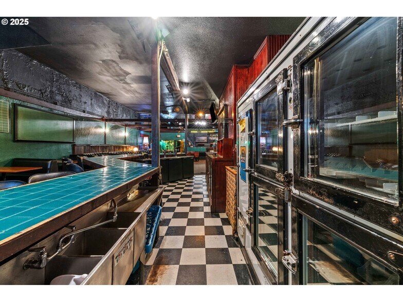 More Photos Of 2043 Sherman Ave, North Bend Bar For Sale