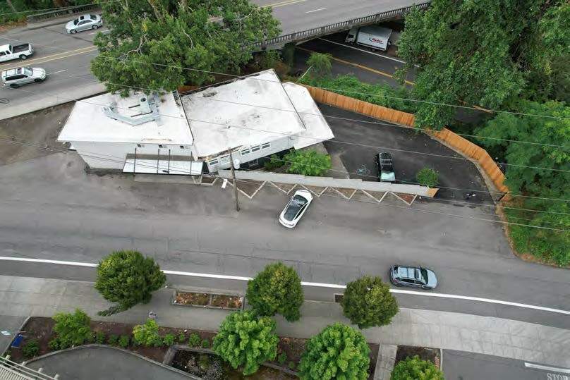 More Photos Of 8283 SW Barbur Blvd, Portland Medical For Sale