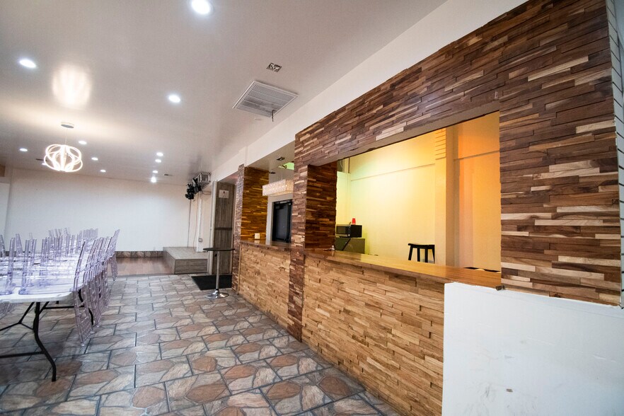 More Photos Of 1145 S Wells Ave, Reno Freestanding For Sale