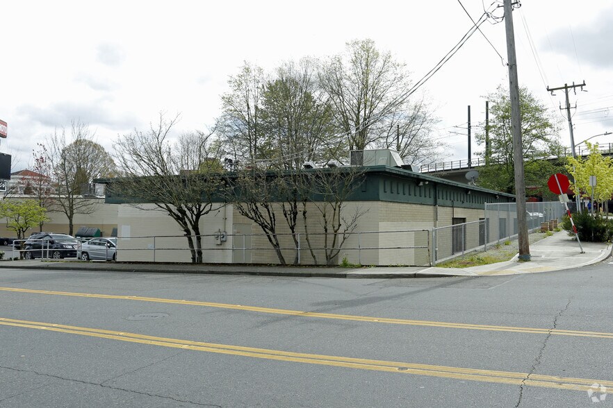 More Photos Of 2601-2609 S McClellan St, Seattle Freestanding For Lease