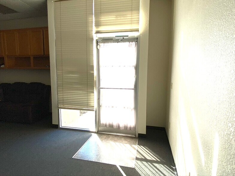 More Photos Of 1224 6th St, Modesto Warehouse For Lease