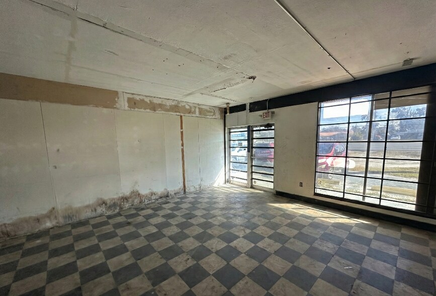 More Photos Of 13243 US Hwy 19, Hudson Auto Repair For Sale