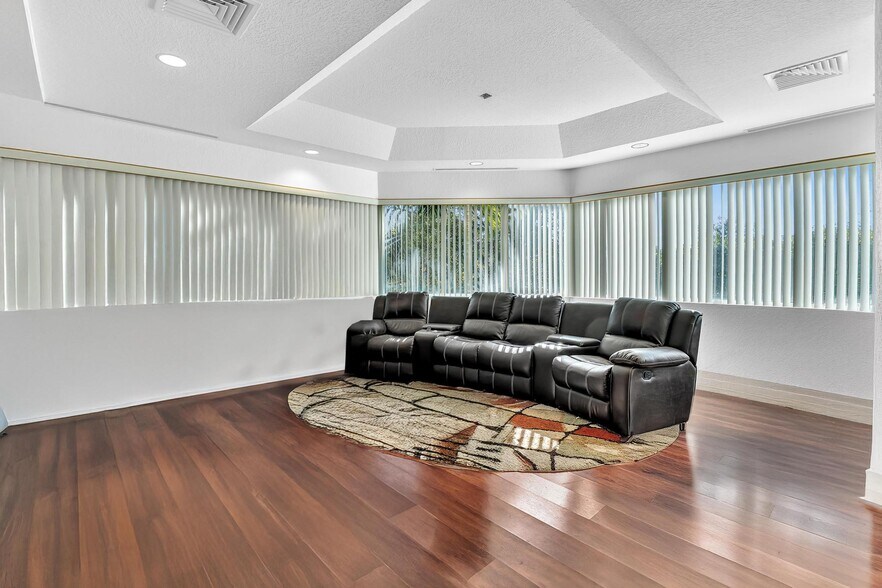 More Photos Of 7665 Davie Road Ext, Davie Office For Lease