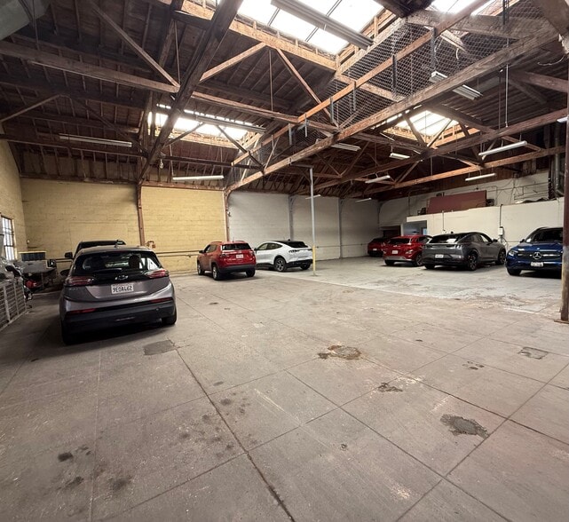 More Photos Of 2424-2428 Webster St, Oakland Freestanding For Lease