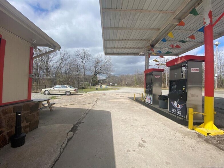 More Photos Of 68315 S 320 Rd, Wagoner Convenience Store For Sale