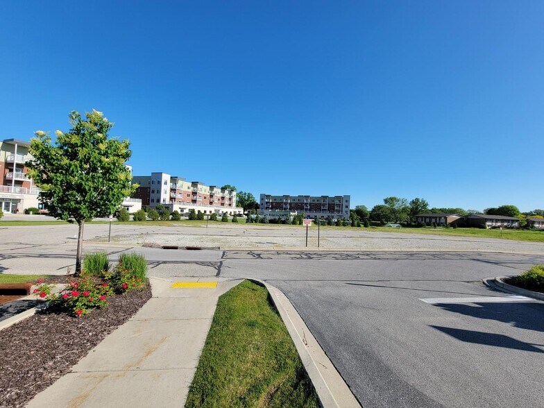 More Photos Of S74W17084 Janesville Rd, Muskego Land For Sale