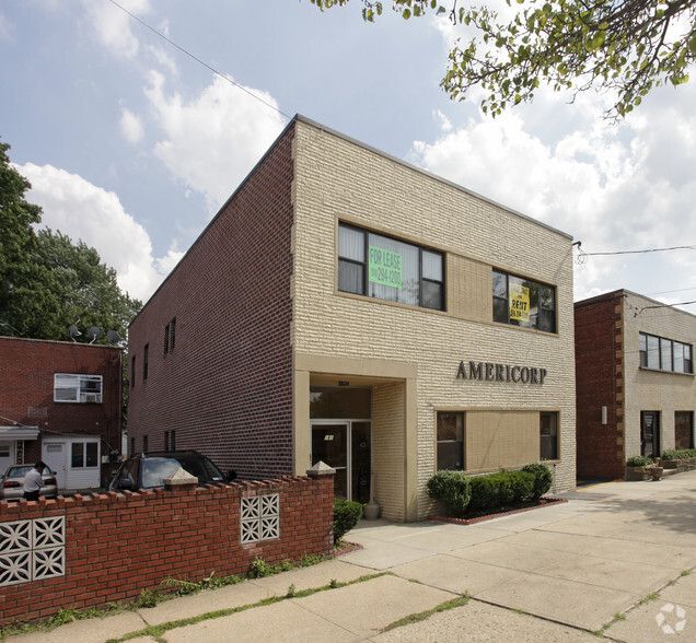 Primary Photo Of 181 Hillside Ave, Williston Park Office For Lease