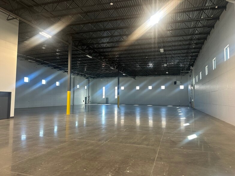 More Photos Of 4272 Zevex Park Lane ln, Murray Warehouse For Lease