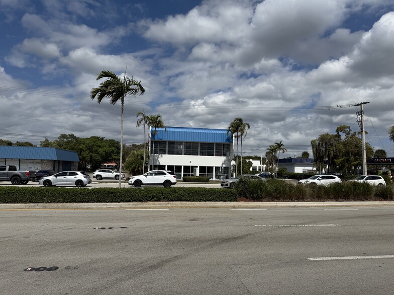 More Photos Of 7979 Pines Blvd, Pembroke Pines Storefront Retail Office For Sale