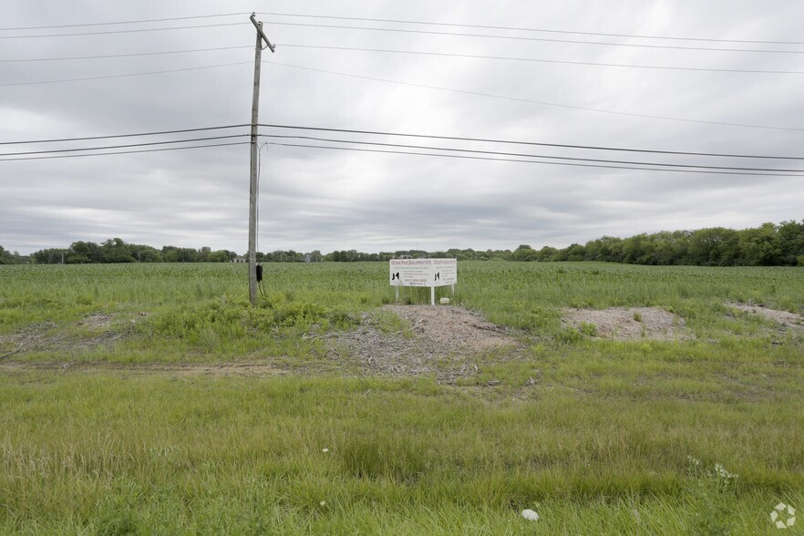 More Photos Of 25435 N US Highway 12, Lake Zurich Land For Sale