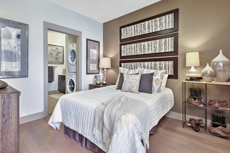 More Photos Of 1750 Camden Rd, Charlotte Apartments For Lease