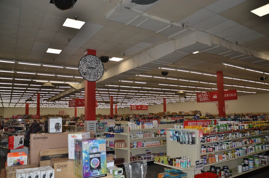 More Photos Of 4301 State Ave, Kansas City Department Store For Sale