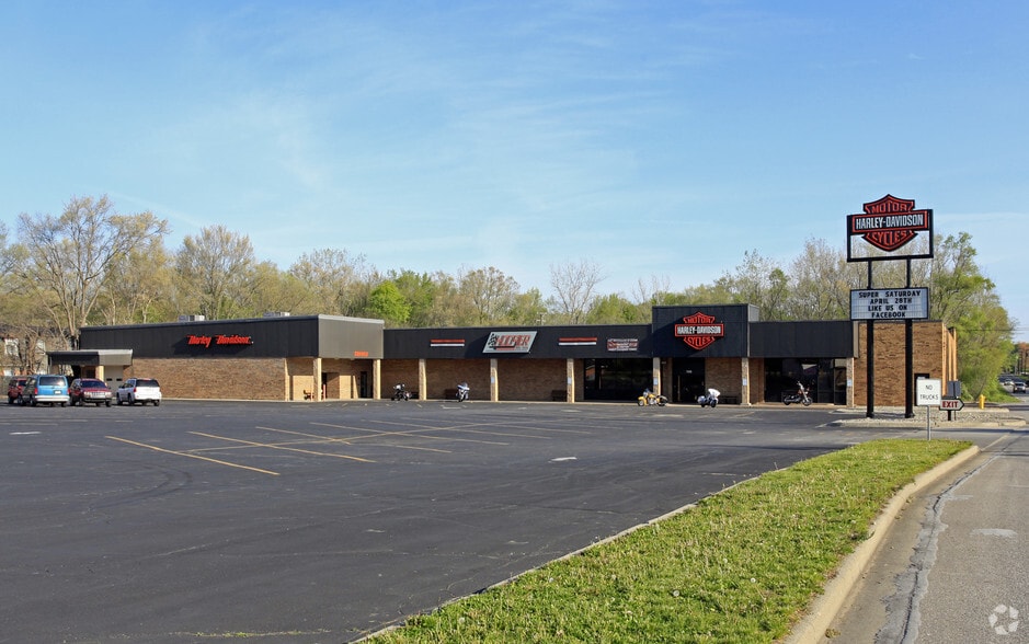 Primary Photo Of 720 W Bristol St, Elkhart Freestanding For Sale