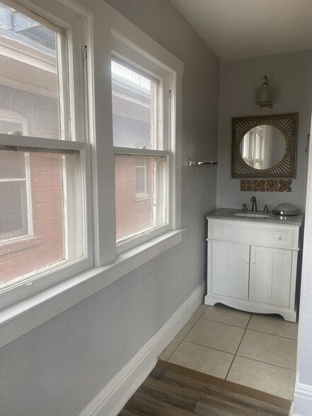 More Photos Of 515 W Missouri Ave, El Paso Multifamily For Sale