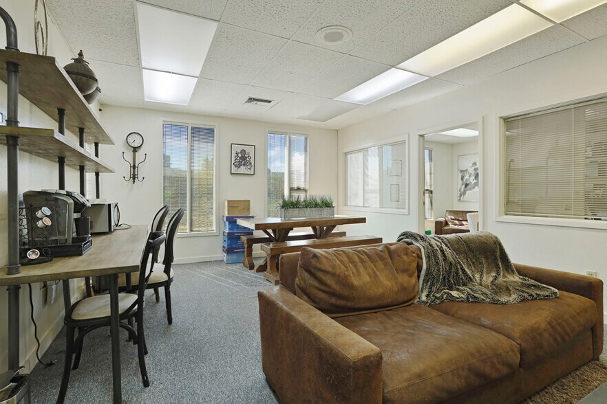 More Photos Of 200 W Harding Way, Stockton Office For Lease