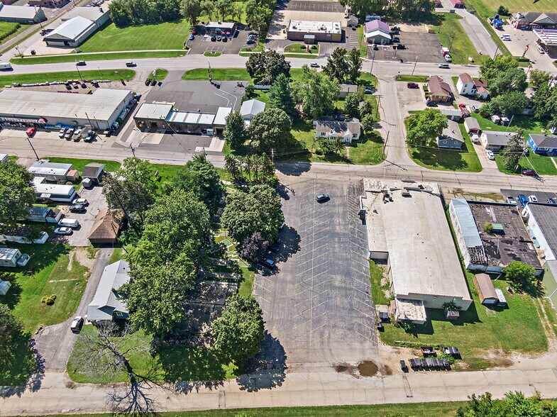 More Photos Of 927 E Railroad St, Sandwich Bowling Alley For Sale