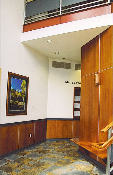 More Photos Of 1404 Hawk Pky, Montrose Medical For Lease