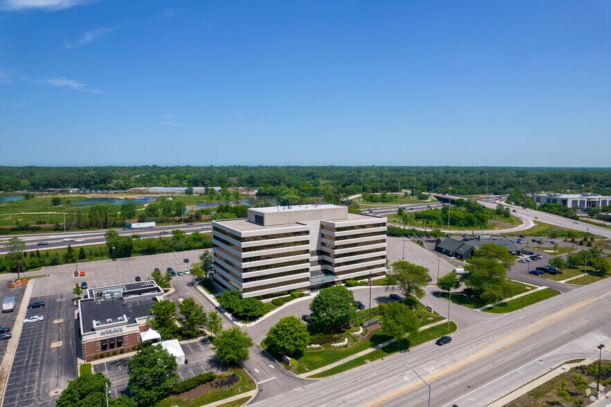 More Photos Of 707 Skokie Blvd, Northbrook Coworking Space