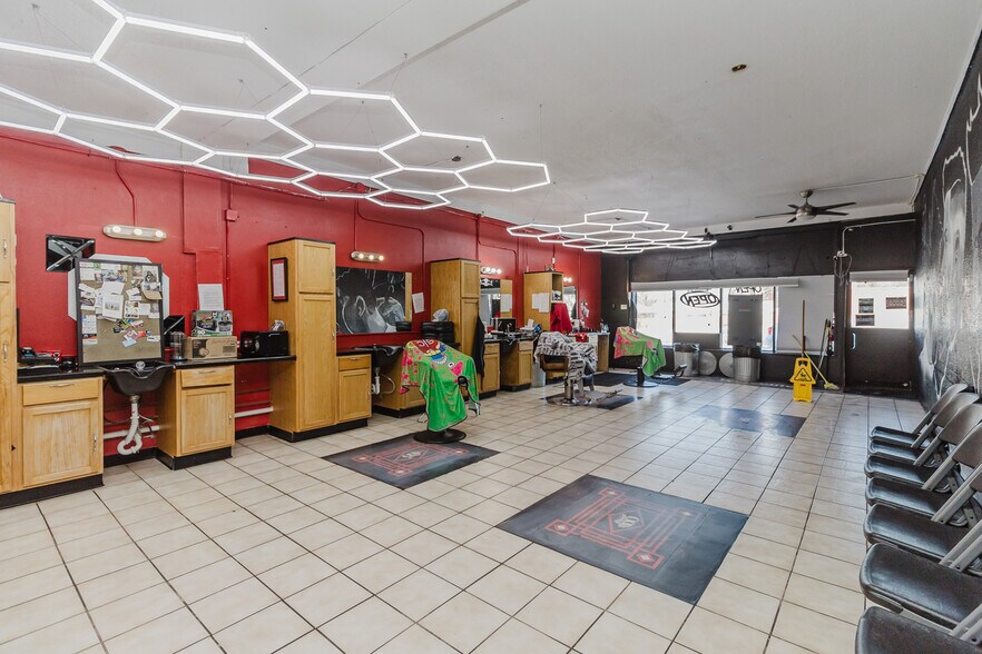 More Photos Of 3117 E 13th St, Wichita Freestanding For Sale