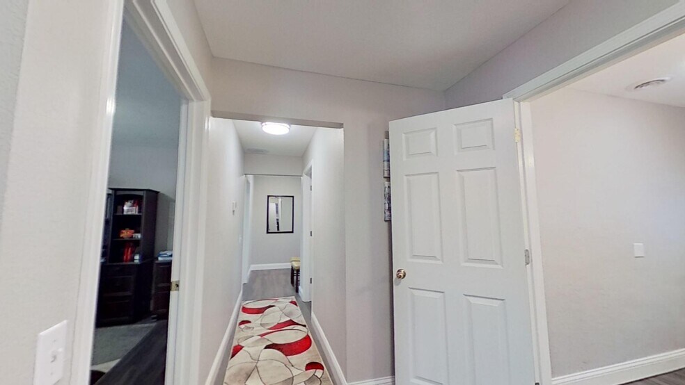 More Photos Of 616 S Sturgeon St, Montgomery City Office Residential For Sale