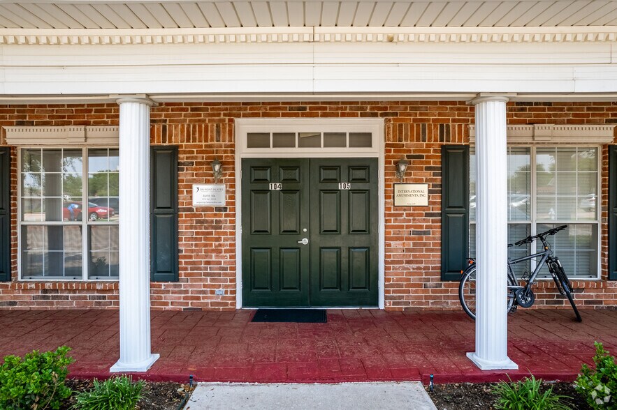 More Photos Of 6021 Morriss Rd, Flower Mound Unknown For Lease