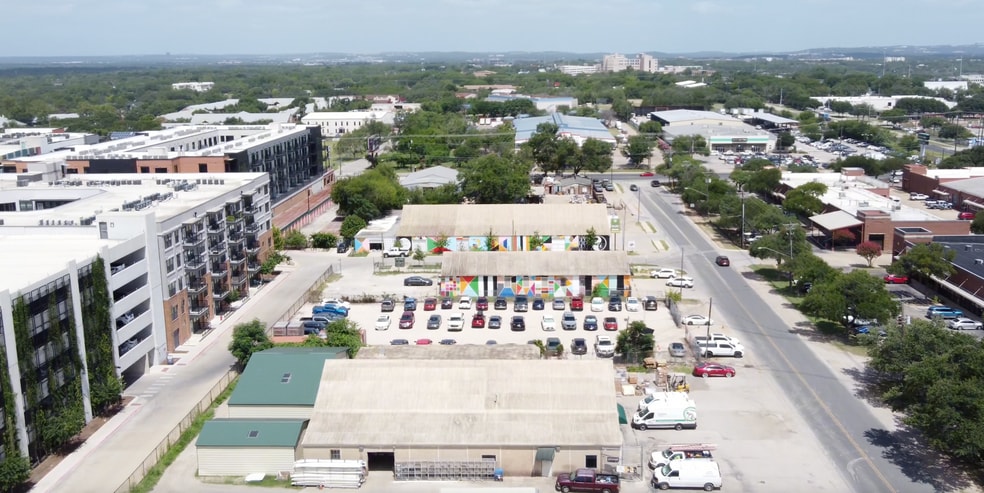More Photos Of 201-217 Industrial Blvd, Austin Warehouse For Lease