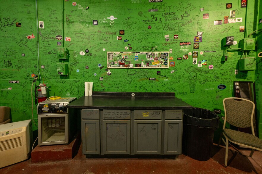 More Photos Of 230 Main St, Hobart Movie Radio TVStudio For Sale