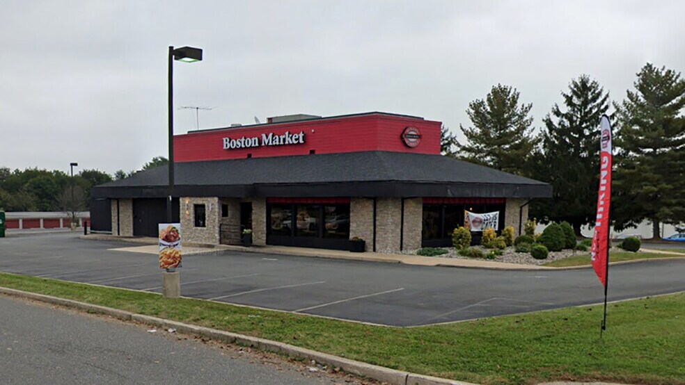 More Photos Of 1111 E Philadelphia Ave, Gilbertsville Restaurant For Sale