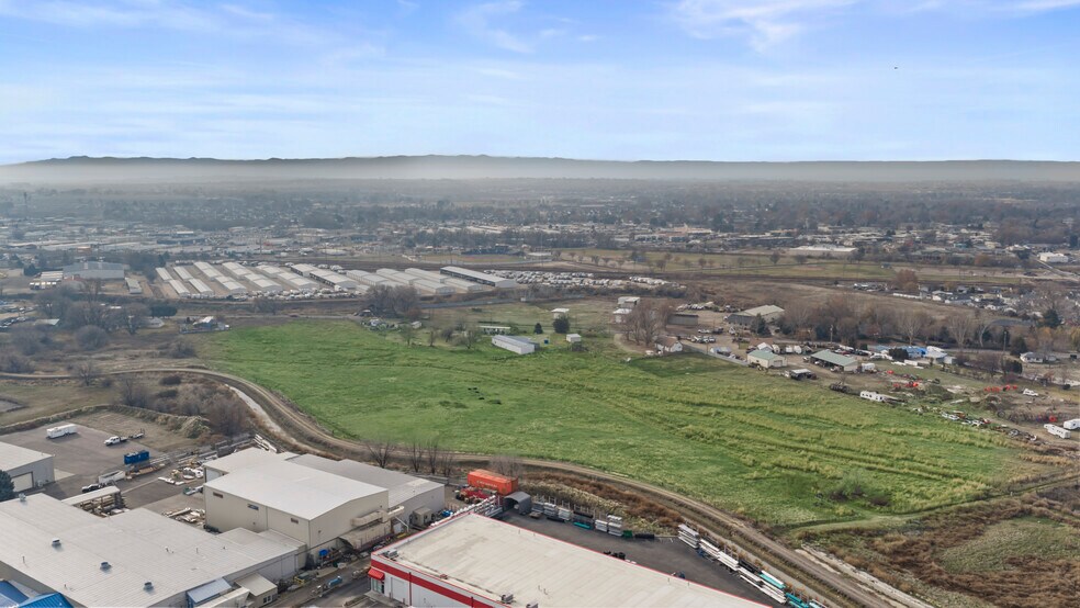 More Photos Of 2903 E Chicago St, Caldwell Land For Sale
