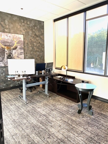 More Photos Of 1612 Westgate Cir, Brentwood Office For Lease