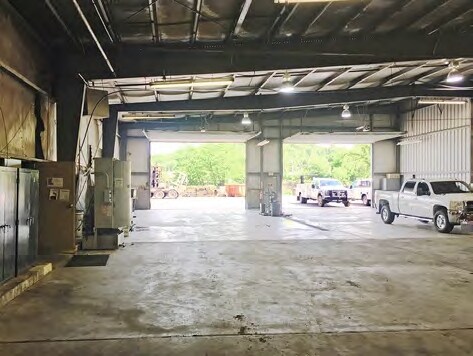 More Photos Of 100 Arentzen Blvd, Charleroi Service For Lease