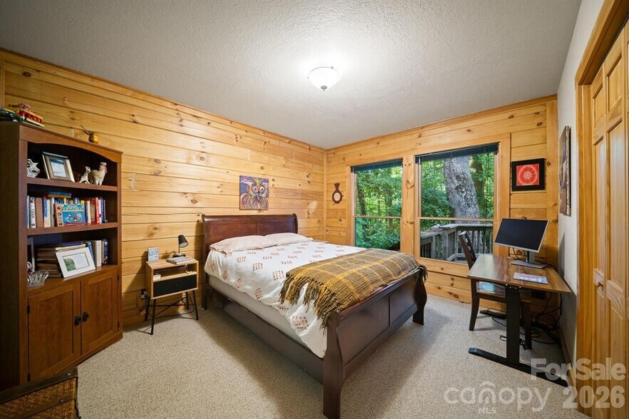 More Photos Of 504 Mountain View School Rd, Robbinsville Hotel For Sale
