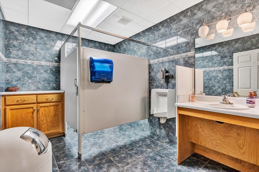 More Photos Of 180 Amt Tech Dr, Rocky Mount Medical For Sale