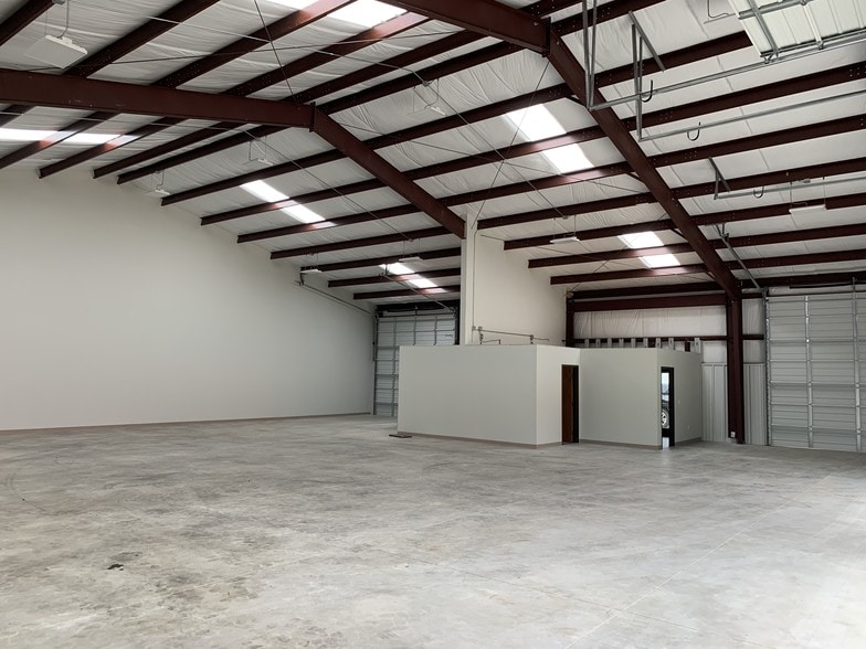 More Photos Of 7940 Rodeo Trl, Mansfield Unknown For Lease