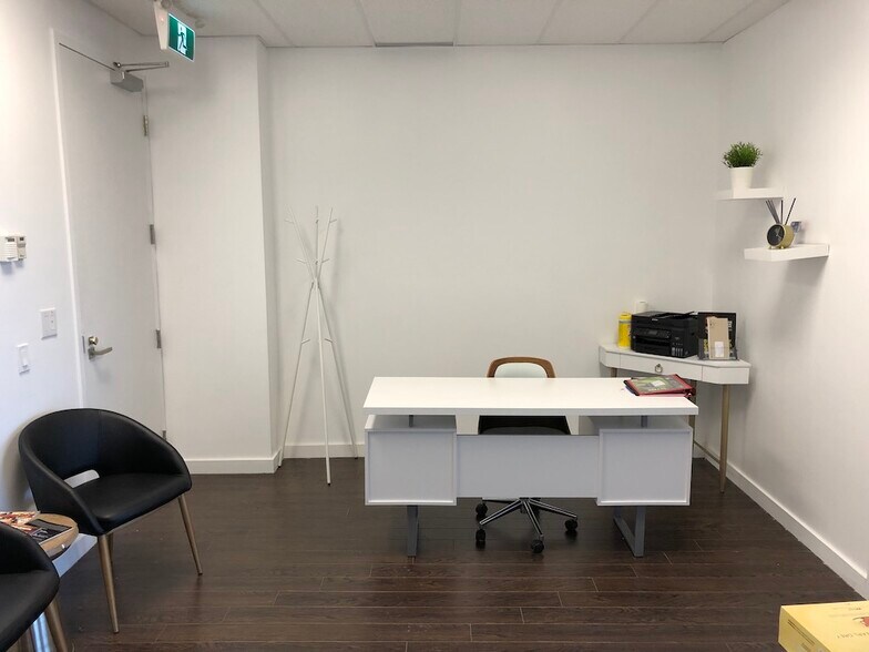 More Photos Of 7191 Yonge St, Markham Medical For Sale