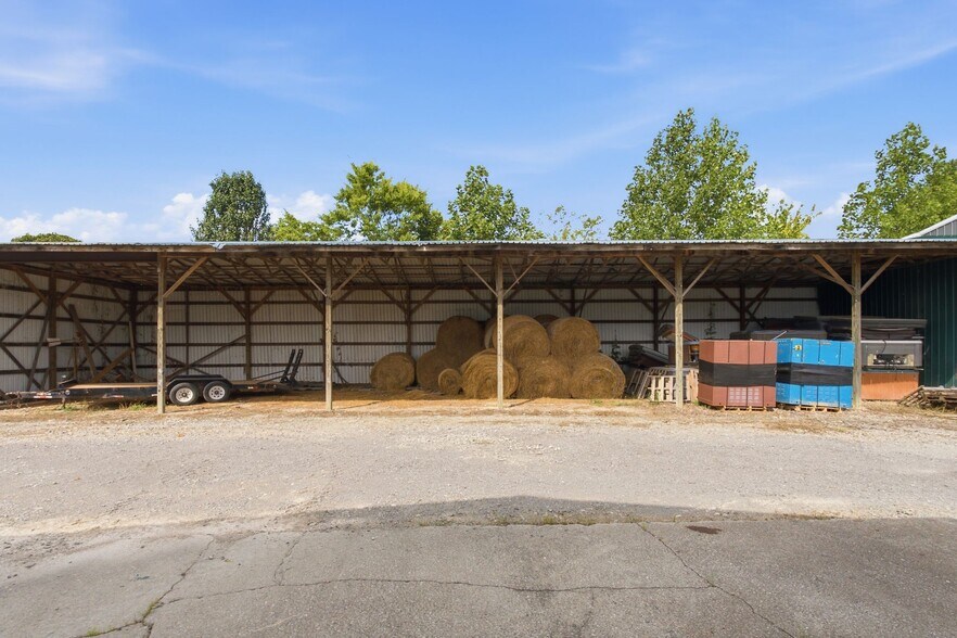More Photos Of 7624 Liberty Rd, Columbia Manufacturing For Sale