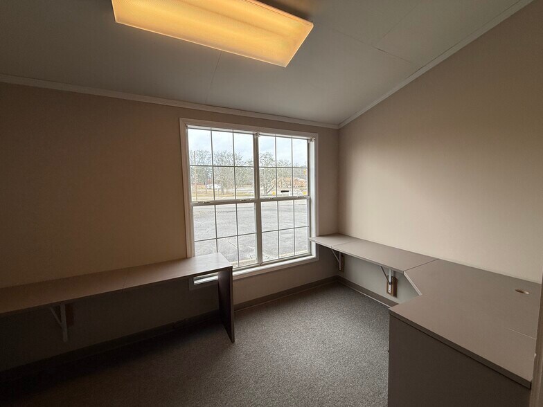 More Photos Of 21 Beech Grove Rd, Cullman General Retail For Sale