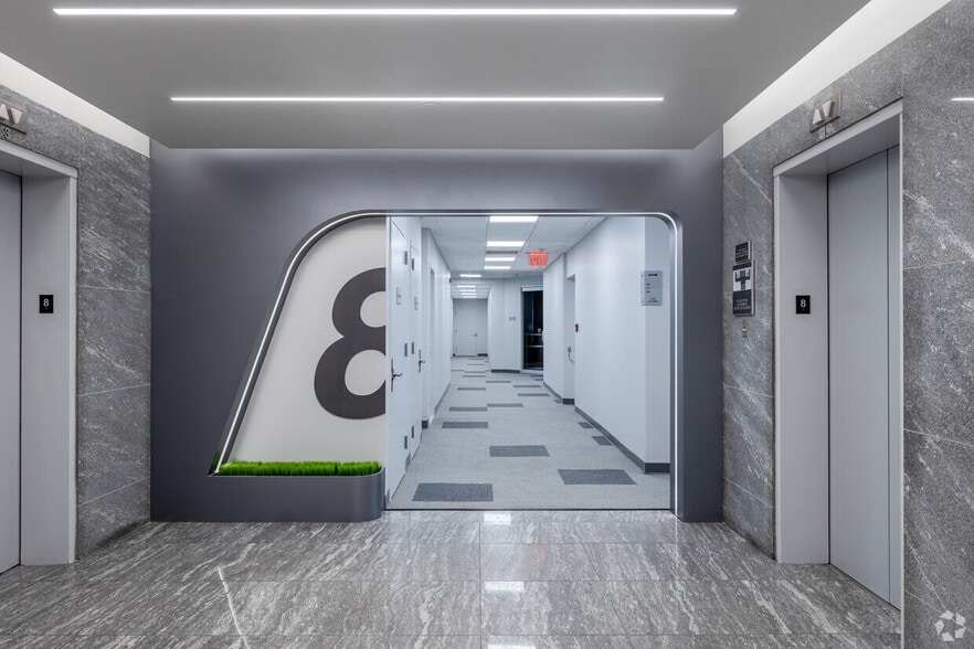 More Photos Of 1 Bridge Plz N, Fort Lee Office For Lease
