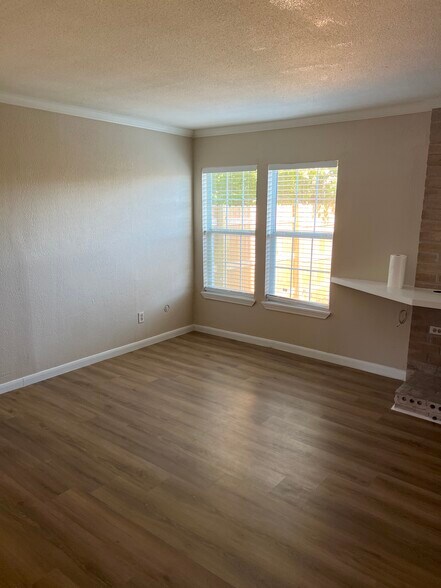 More Photos Of 8807 Bissonnet St, Houston Apartments For Sale